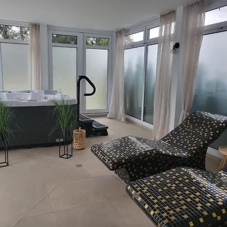 Suzi Apartament Grzybowo (West Pomeranian)